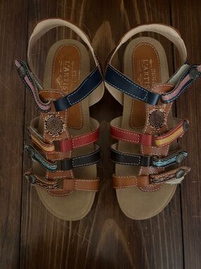 L'Artiste Multicolor Strappy Leather Sandals - Brown with Multicolor Accents